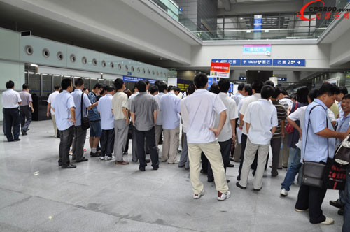 多個(gè)采購團(tuán)組團(tuán)參觀展會