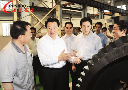 1-10月份高端裝備制造業(yè)同比增長15.5%