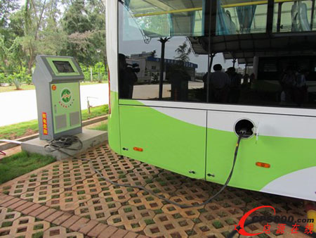 海口首座純電動(dòng)公交車充電站正式啟用