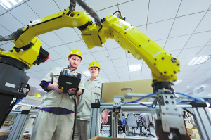 裝備制造工業(yè)升級轉(zhuǎn)型  突破大而不強(qiáng)局面