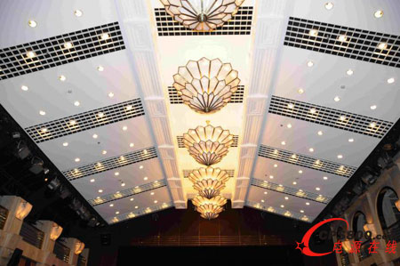 �f�|�Gɫ���ܵ��⼴�����t  LED�����Ј������޴�