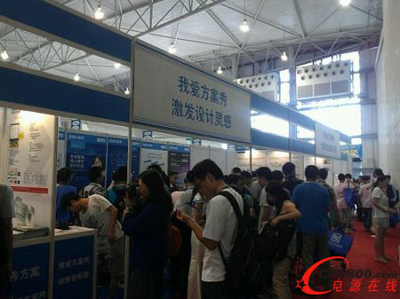 傳感器應(yīng)用我愛方案秀現(xiàn)場人頭攢動,熱鬧非凡