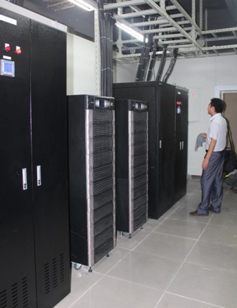 臺(tái)達(dá)HIFT UPS在川航呼叫中心機(jī)房