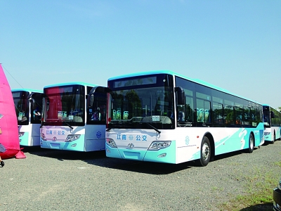 亞青首批36輛新能源公交交付運營