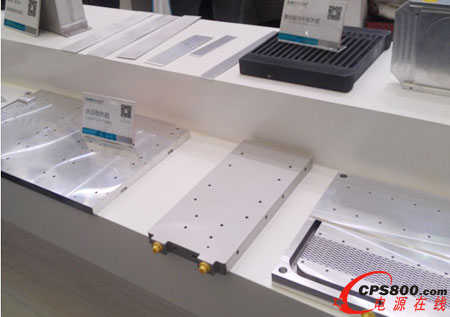 鷹峰電子復合超導平板熱管和水冷散熱器