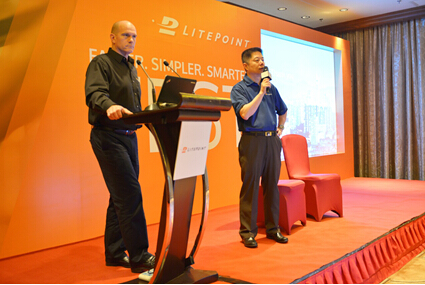 LitePoint公司全球市場高級銷售副總裁Dana McCarty(左)與副總裁兼中國區總經理Gary Wang(右)