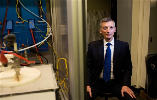 MIT研究團隊開發出新型液態金屬電池