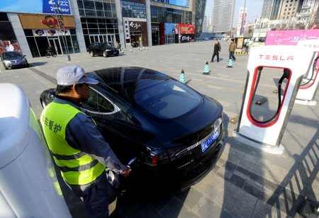 沈陽首個特斯拉超級充電站投入使用