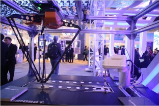 優愛寶亮相上交會   上海市長楊雄等領導蒞臨展位參觀