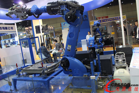 安川首鋼機(jī)器人盛裝亮相大連國際自動(dòng)化、儀器儀表展