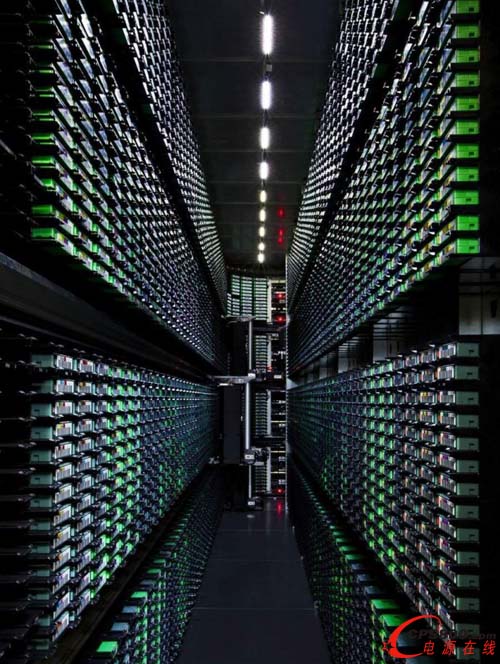 走進搜索巨頭的大腦——谷歌數據中心