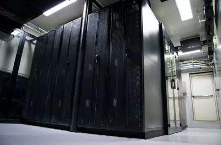 T-block IT產(chǎn)品箱內(nèi)部的微模塊機柜