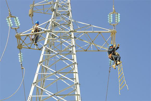 安徽電網(wǎng)持續(xù)高負荷運行 嚴防大面積停電