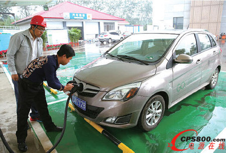 上海1-8月新能源汽車工業(yè)總產(chǎn)值達(dá)76.49億元