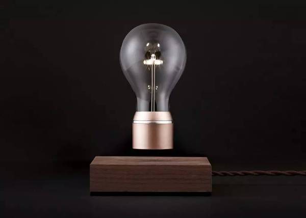 燈泡界的黑科技,不用電源還會(huì)懸浮!